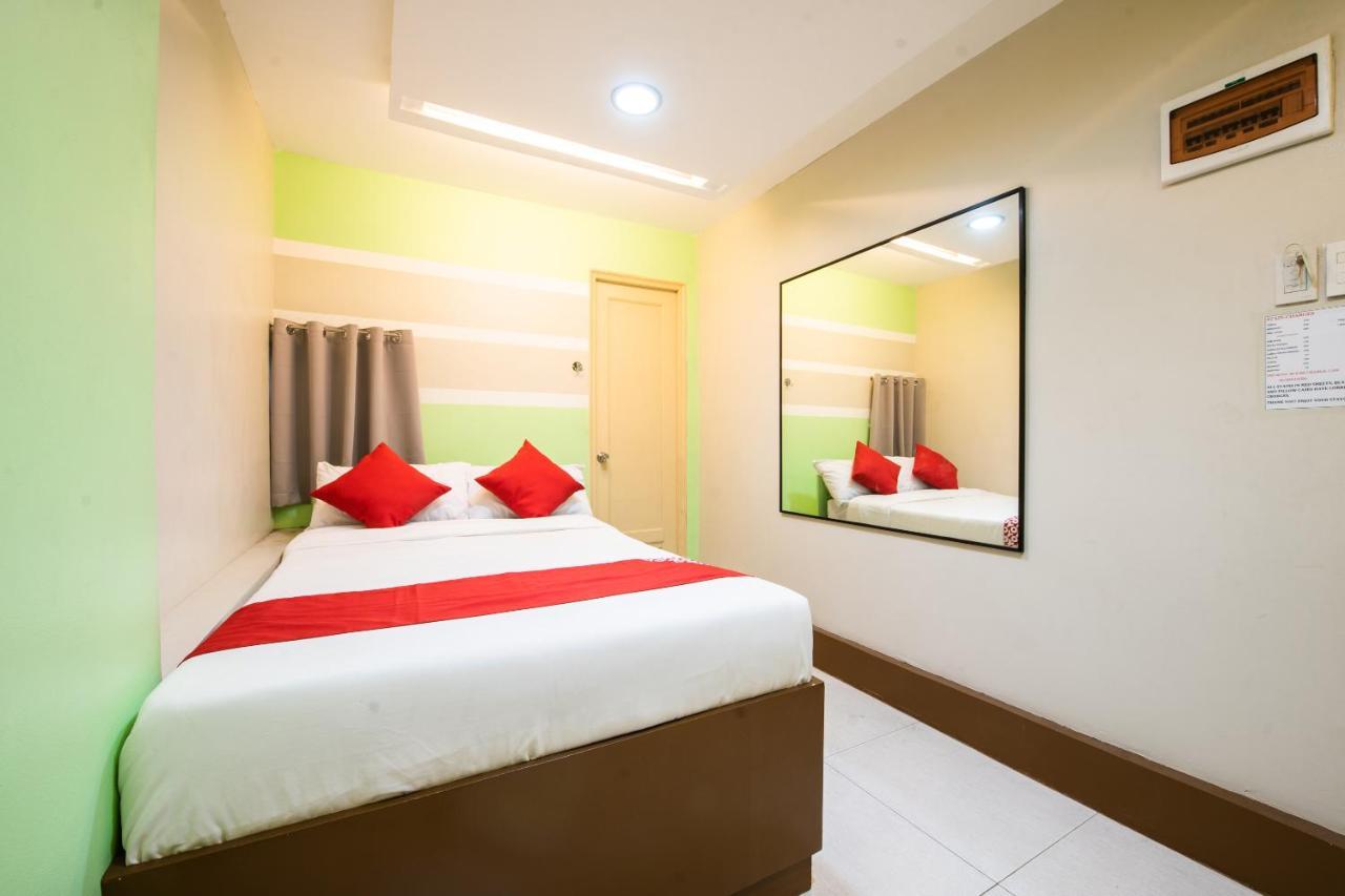 Oyo 475 Pearl Blossom Hotel Манила Экстерьер фото