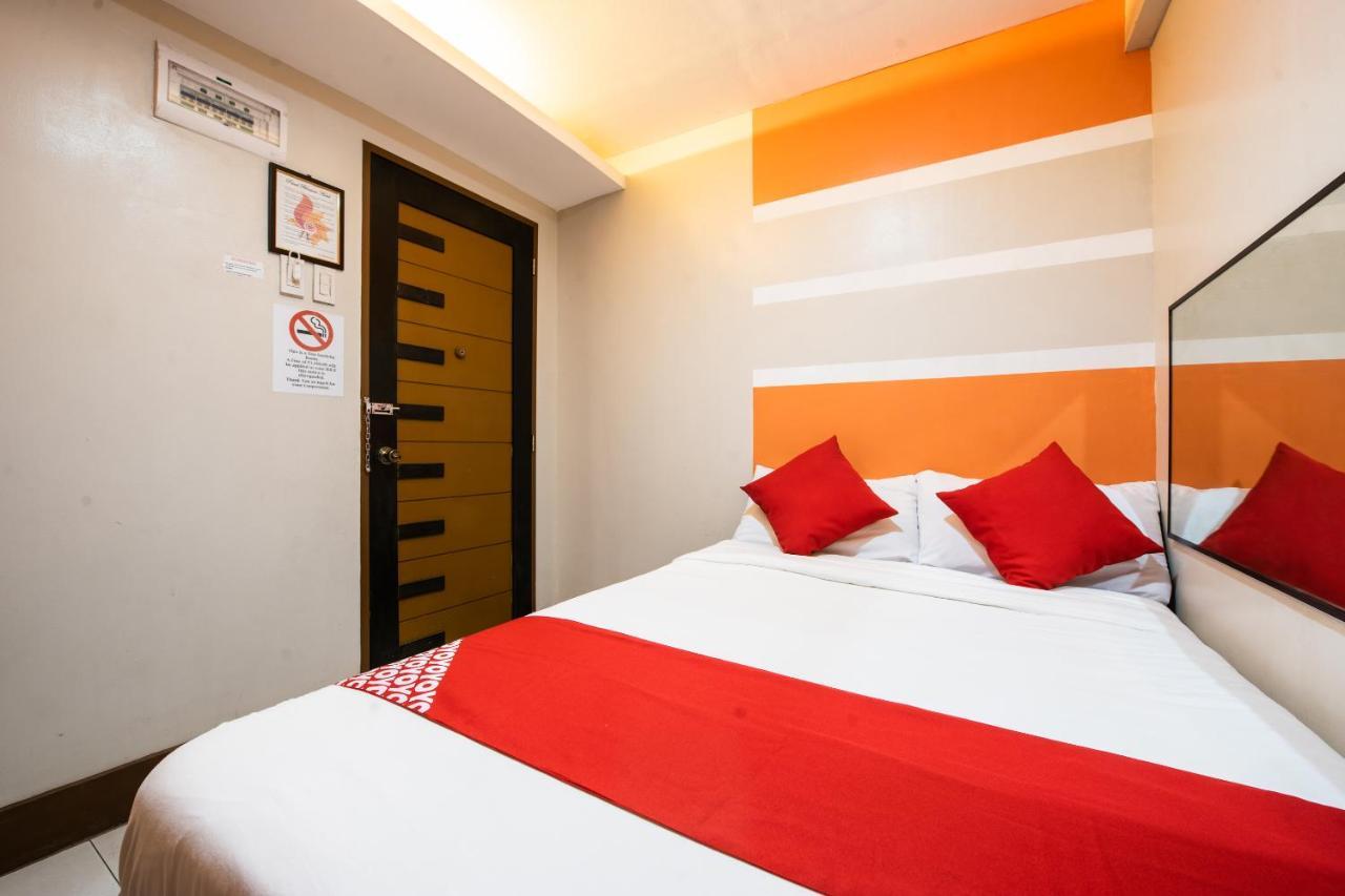 Oyo 475 Pearl Blossom Hotel Манила Экстерьер фото